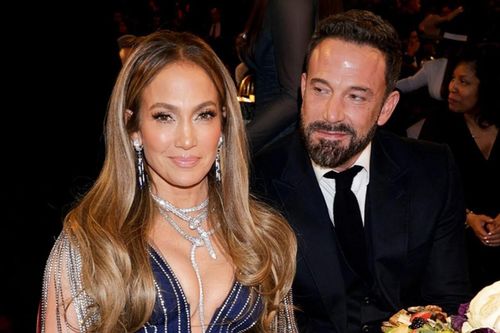 Đế chế hơn nửa tỷ USD của vợ chồng Jennifer Lopez
