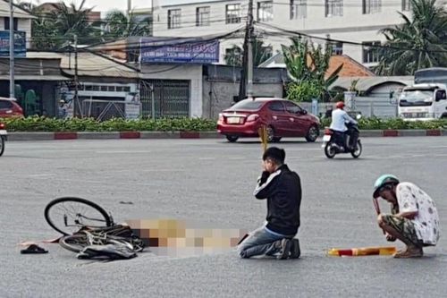 Người đàn ông thiệt mạng khi va chạm xe tải trên quốc lộ