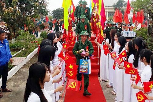 Quảng Nam: Có 4 nữ thanh niên lên đường nhập ngũ