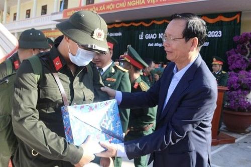 Tưng bừng ngày hội tòng quân ở Đắk Nông