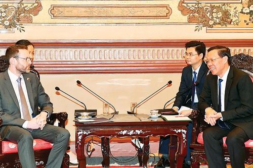 Tăng tốc hợp tác đa dạng giữa Vương quốc Anh - Việt Nam