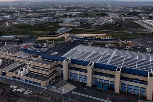 EU kỳ vọng vào nhà máy pin điện Mặt Trời lớn nhất châu Âu