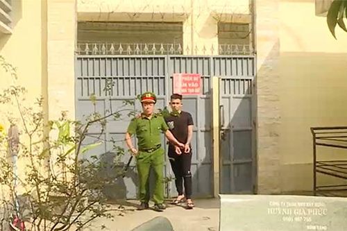 Hiểm họa ma túy vào trường học