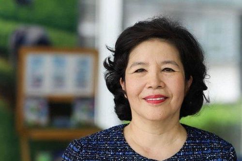 Em trai Thành viên HĐQT Vinamilk muốn bán 36.904 cổ phiếu VNM