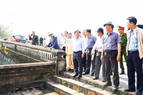Thừa Thiên Huế: Nghiên cứu phương án xây cầu gỗ làm lối đi riêng tham quan Đại nội Huế
