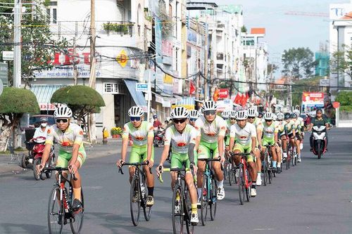 Quyết tâm của xe đạp đường trường An Giang