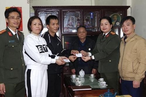 Nhanh chóng làm Bảo hiểm y tế cho chiến sĩ nghĩa vụ CAND và thân nhân