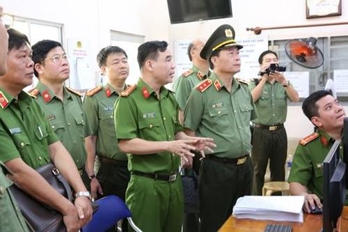 Công an TP Hồ Chí Minh phải đi đầu xây dựng 'Công an phường điển hình, kiểu mẫu'