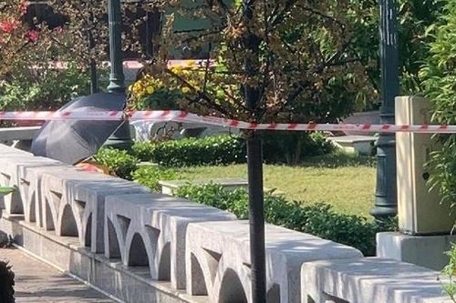 Người phụ nữ bán vé số tử vong bất thường trong công viên