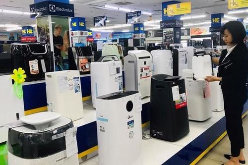 Người Hà Nội đổ xô đi mua máy sấy, hút ẩm