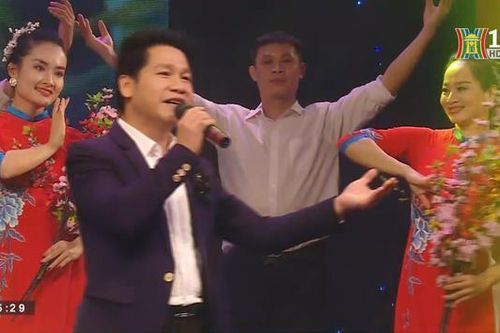Em ơi mùa xuân đến rồi đó