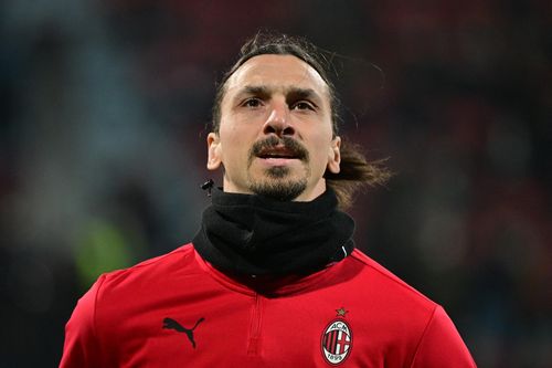 Ibrahimovic: 'Tôi vẫn là vị thánh của bóng đá'