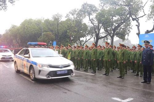 Thượng tôn pháp luật để xây dựng văn hóa giao thông an toàn