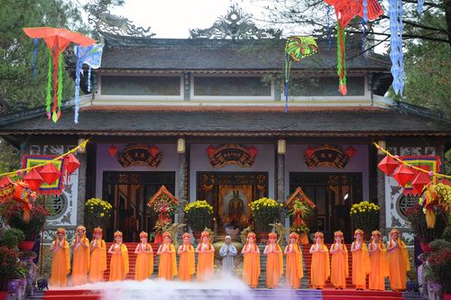 Du lịch văn hóa và tâm linh ở Thừa Thiên Huế