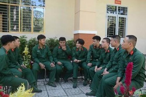 Ngày đầu làm chiến sĩ tại Trung đoàn Gia Định
