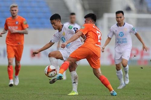 Thắng tối thiểu SHB Đà Nẵng, Nam Định vươn lên đầu bảng