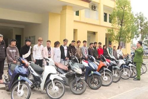 Bắt giữ 22 thanh niên chuyên chặn đánh người đi xe máy biển đầu số 88