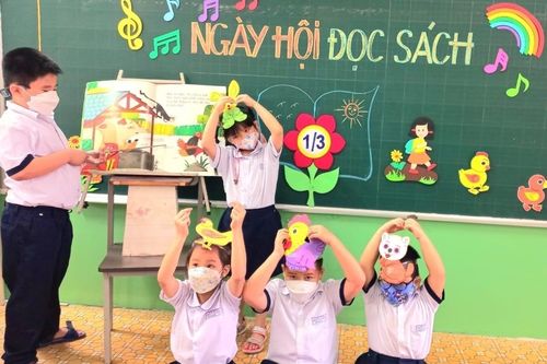 Giúp học sinh Tiểu học tự tin trong giao tiếp