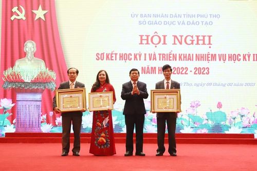 Phú Thọ nâng cao chất lượng giáo dục gắn với xây trường chuẩn quốc gia