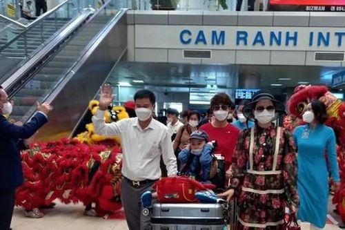 Trung Quốc không mở tour tới Việt Nam: Hàng không, du lịch 'vỡ' kịch bản?