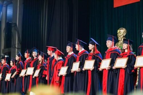 Học thạc sĩ tại UEF và câu chuyện phát triển nghề nghiệp thời hội nhập