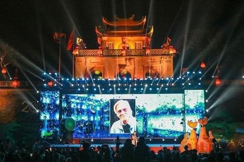 Ngày thơ Việt Nam 2023: Những cung bậc lắng đọng của tình yêu