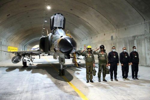 Iran khai trương căn cứ không quân dưới lòng đất mới