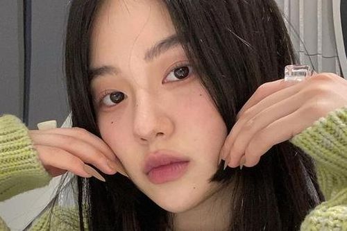 4 bất thường trên khuôn mặt cảnh báo tử cung suy yếu, mắc bệnh