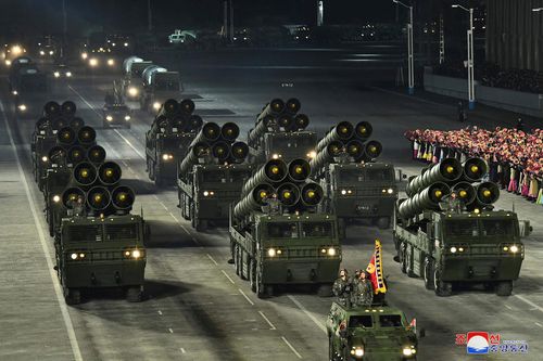 Quân đội Triều Tiên nhận hàng loạt pháo phản lực lớn nhất thế giới KN-25