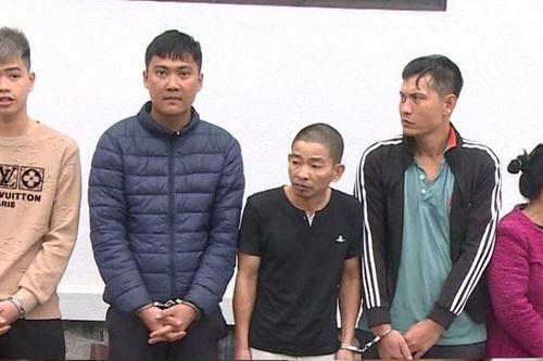 Nhiều nhân viên quán bar, karaoke đi bán ma túy sau khi quán đóng cửa