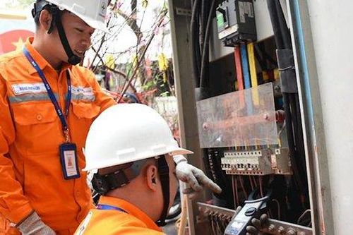 Năm 2023 EVNHANOI phấn đấu tiết kiệm 2,2% điện năng tiêu thụ