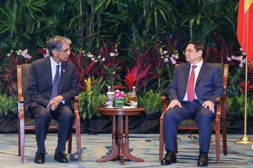 Thủ tướng Phạm Minh Chính tiếp lãnh đạo các tập đoàn lớn của Singapore