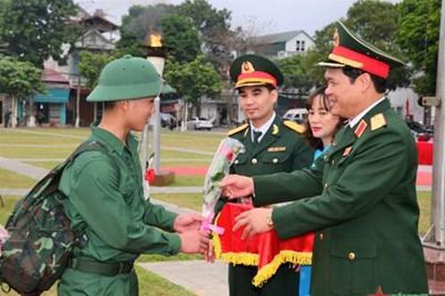 Thượng tướng Vũ Hải Sản dự, chỉ đạo Lễ giao, nhận quân tại huyện Bát Xát, tỉnh Lào Cai