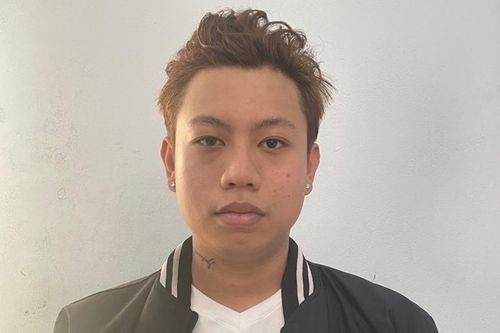 Con nghiện mở đại lý thuốc lá điện tử lậu
