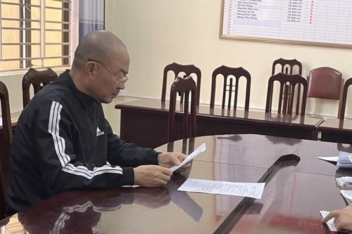 Hòa Bình: Đề nghị truy tố lái xe say rượu, hành hung CSGT