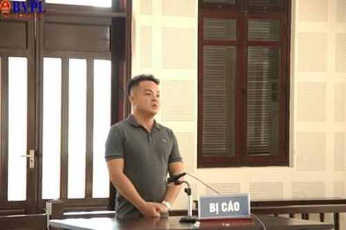 Dùng súng bắn bị thương 2 người, cựu cán bộ CSGT lĩnh 7 năm tù