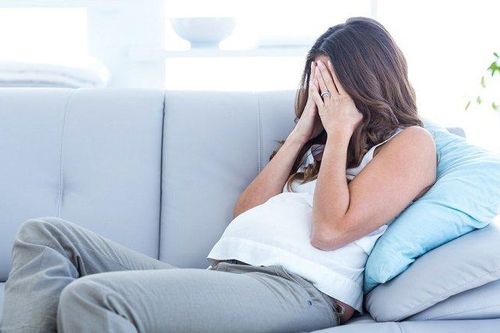 Giúp mẹ bầu hạn chế căng thẳng trong thai kỳ