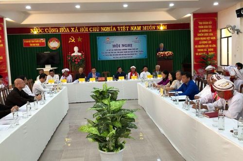 Ninh Thuận: Hội nghị các chức sắc tôn giáo về bảo vệ môi trường và biến đổi khí hậu
