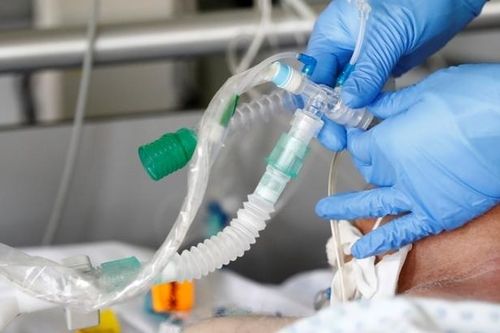 Người đàn ông mở mắt và còn thở sau 5 tiếng nằm trong nhà xác
