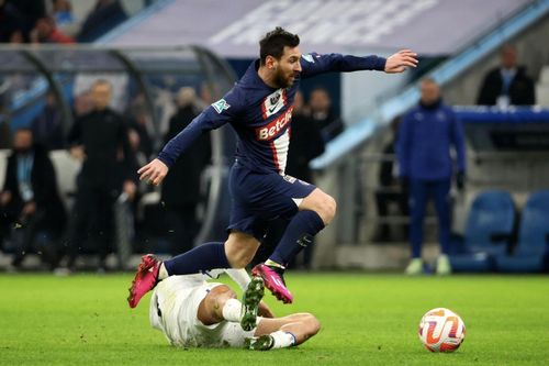 Messi chấn thương, nguy cơ nghỉ trận gặp Bayern ở Champions League