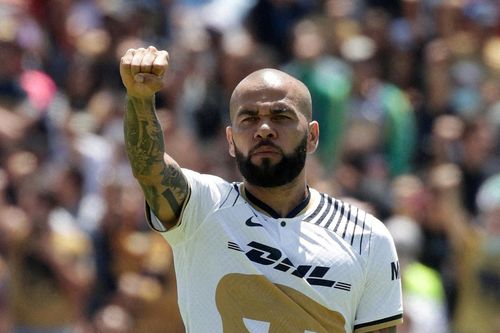 ADN của Dani Alves được tìm thấy trong cơ thể cô gái trẻ