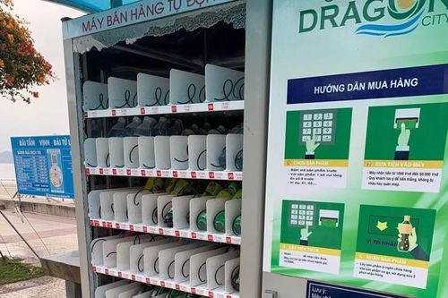Đập phá máy bán hàng tự động ở Quảng Ninh
