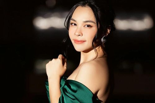 Ồn ào 'O Sen' bị tẩy chay: Đừng đi vào vết xe đổ của Hương Giang!