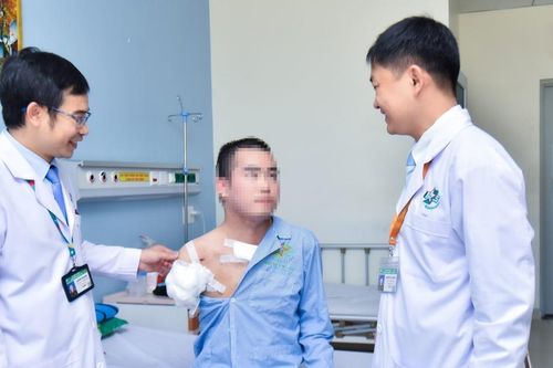 Thanh niên 26 tuổi phải cắt bỏ cánh tay vì căn bệnh thường gặp