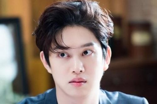 Heechul (Super Junior) say xỉn khi livestream, phát ngôn gây sốc
