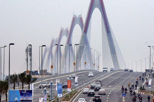 Hà Nội cấm đường theo giờ để kiểm định cầu Nhật Tân