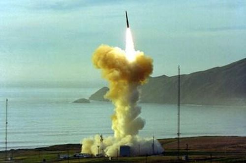 Mỹ lại thử tên lửa đạn đạo xuyên lục địa Minuteman III