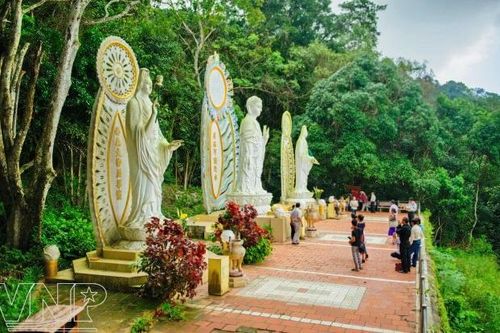 Du lịch tâm linh ở Bình Thuận hút khách