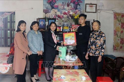 Lan tỏa ý nghĩa nhân văn của Chương trình 'Mẹ đỡ đầu'