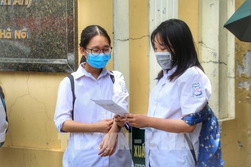 Hà Nội vẫn tuyển sinh hệ song bằng tú tài cấp THPT